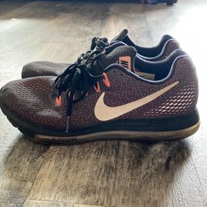 Nike mesh tennis shoes pink splatters SZ 10